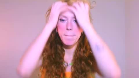 Yolanda online show from December 22, 2025, 3:53 pm