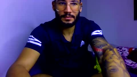 Snapshot of thedragonboyxxx chatting on February 5, 2026, 4:50 am thedragonboyxxx online show from February 5, 2026, 4:50 am