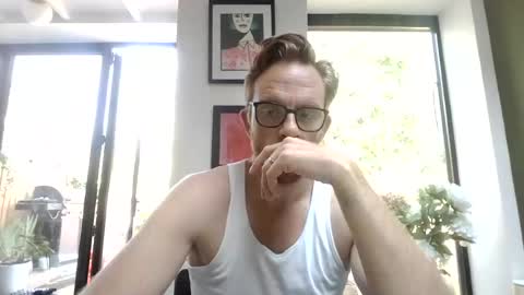 Snapshot of thedram chatting on July 9, 2026, 8:51 am DRAM online show from July 9, 2026, 8:51 am