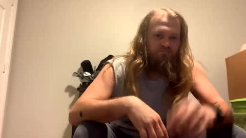 Snapshot of thedude715981 chatting on December 20, 2024, 4:09 am thedude715981 online show from December 20, 2024, 4:09 am