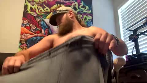 Snapshot of thedude715981 chatting on February 16, 2025, 4:32 pm thedude715981 online show from February 16, 2025, 4:32 pm