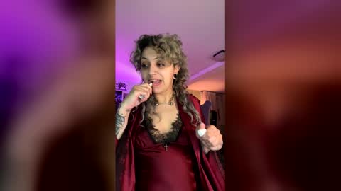 KIng Venus online show from April 19, 2026, 2:33 am