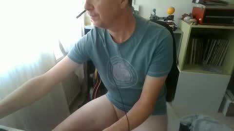 Snapshot of theericshow chatting on September 25, 2025, 9:13 am theericshow online show from September 25, 2025, 9:13 am