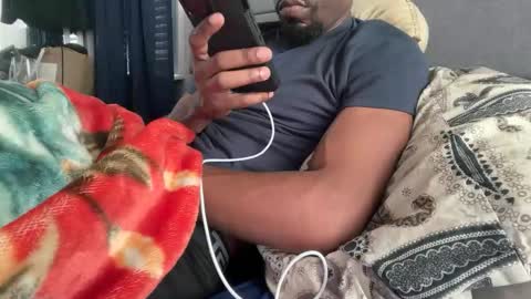 theeshooterr online show from November 18, 2025, 1:04 pm