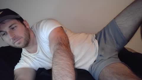 Snapshot of theetwohander chatting on April 21, 2026, 2:51 am Theetwohander online show from April 21, 2026, 2:51 am