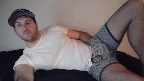 Snapshot of theetwohander chatting on April 25, 2026, 2:47 am Theetwohander online show from April 25, 2026, 2:47 am