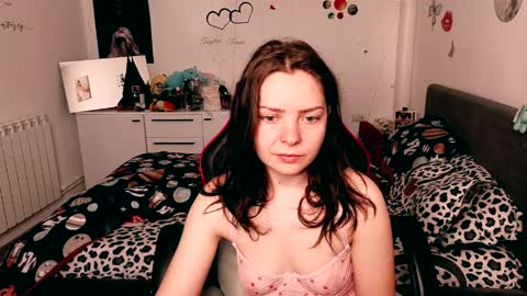 Snapshot of thefarmergirl chatting on April 5, 2026, 5:59 am TheFarmergirl online show from April 5, 2026, 5:59 am