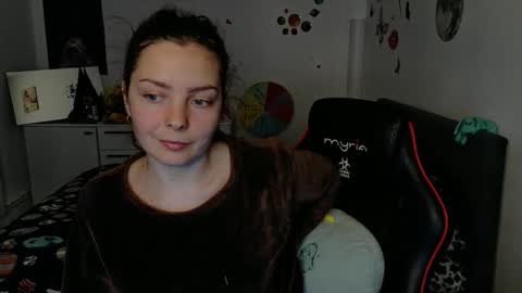 Snapshot of thefarmergirl chatting on April 10, 2026, 6:34 pm TheFarmergirl online show from April 10, 2026, 6:34 pm