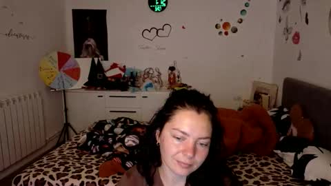 Snapshot of thefarmergirl chatting on June 7, 2026, 4:16 am TheFarmergirl online show from June 7, 2026, 4:16 am