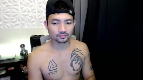 Snapshot of thefriskyasian chatting on October 3, 2025, 1:02 am Jaycee online show from October 3, 2025, 1:02 am