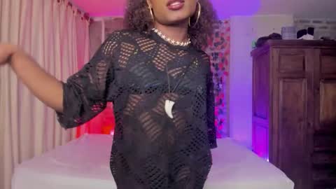 Goldie online show from September 25, 2025, 1:31 am