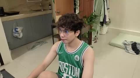 Green online show from December 13, 2025, 8:04 pm