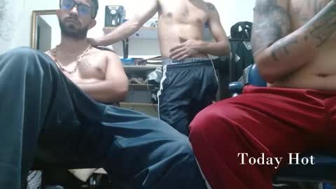 thehousedog online show from February 9, 2026, 4:27 am