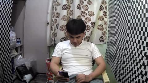 Snapshot of thehugecomeback chatting on January 21, 2025, 4:58 pm Xerxis online show from January 21, 2025, 4:58 pm