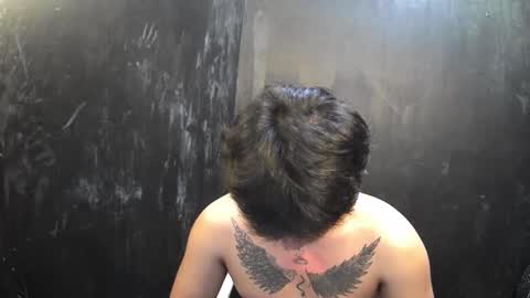 Snapshot of thehugecomeback chatting on February 11, 2025, 8:31 pm Xerxis online show from February 11, 2025, 8:31 pm