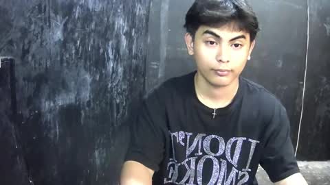 Snapshot of thehugecomeback chatting on February 24, 2025, 5:31 pm Xerxis online show from February 24, 2025, 5:31 pm