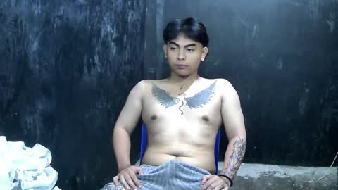 Snapshot of thehugecomeback chatting on March 10, 2025, 5:39 pm Xerxis online show from March 10, 2025, 5:39 pm