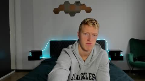 thejacob_d online show from December 18, 2025, 9:04 am