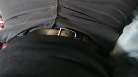 Liam online show from November 17, 2025, 8:36 pm