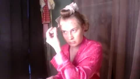 Snapshot of thelittlebambii chatting on January 10, 2026, 12:18 pm Little Bambii online show from January 10, 2026, 12:18 pm