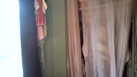 Snapshot of thelittlebambii chatting on January 16, 2026, 12:53 pm Little Bambii online show from January 16, 2026, 12:53 pm