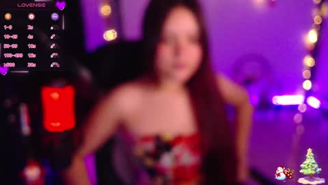 Snapshot of thelittlecherry_ chatting on December 6, 2024, 2:13 am thelittlecherry_ online show from December 6, 2024, 2:13 am