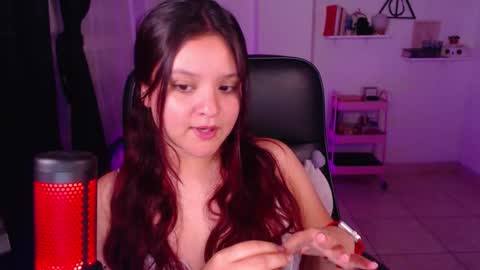 Snapshot of thelittlecherry_ chatting on September 25, 2025, 2:15 am thelittlecherry_ online show from September 25, 2025, 2:15 am