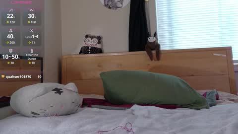 Snapshot of thelunastorm chatting on October 27, 2025, 5:39 pm The Luna Storm online show from October 27, 2025, 5:39 pm