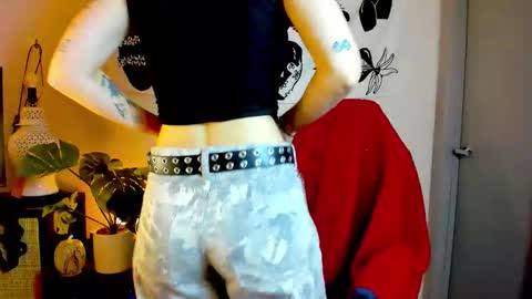 themelrose online show from October 30, 2025, 10:10 pm