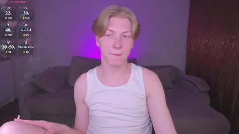 Snapshot of themikesever chatting on April 25, 2026, 1:41 pm Sever online show from April 25, 2026, 1:41 pm