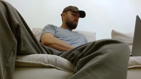 TheMonarchGoat online show from April 1, 2026, 1:50 am