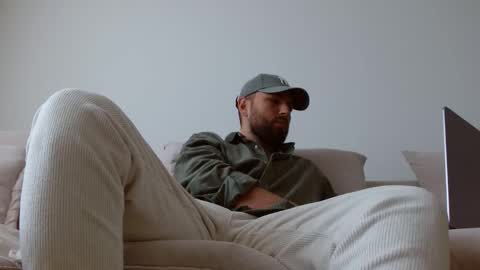 TheMonarchGoat online show from April 10, 2026, 11:04 am