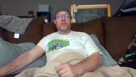 theo6974z online show from May 11, 2026, 3:23 am