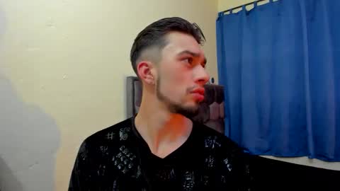 Snapshot of theo_stone04 chatting on September 26, 2025, 9:35 am Theo online show from September 26, 2025, 9:35 am