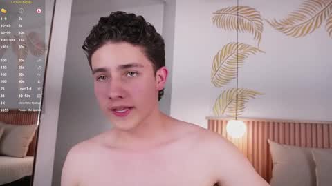 Snapshot of theohawke_ chatting on January 18, 2025, 7:26 pm THEO- MATEO online show from January 18, 2025, 7:26 pm