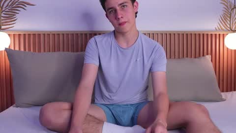 Snapshot of theohawke_ chatting on January 22, 2025, 4:55 pm THEO- MATEO online show from January 22, 2025, 4:55 pm