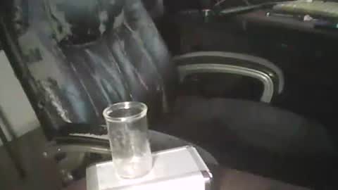 theonedirtyman online show from November 19, 2025, 5:40 am