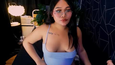 FRANCINE online show from February 8, 2026, 5:44 am