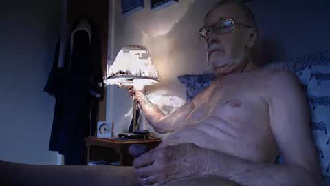 theowlandthe online show from February 9, 2025, 3:56 pm