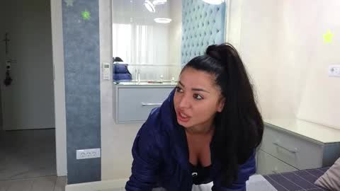 Snapshot of theowonder chatting on October 9, 2025, 6:22 am Theowonder online show from October 9, 2025, 6:22 am