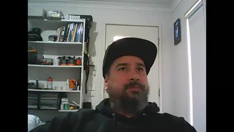 aussiebeard online show from October 24, 2025, 1:35 am