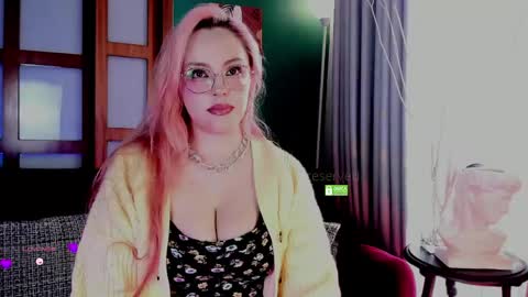 Rosie  online show from May 28, 2026, 9:01 pm