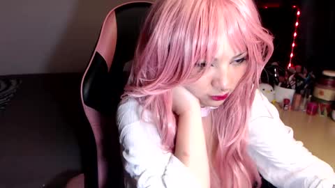 Sara online show from May 8, 2026, 10:59 pm