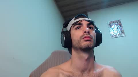 Santiago Enrique online show from November 12, 2025, 4:46 am