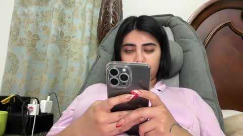 therealcamilabaddie online show from December 18, 2024, 4:20 am