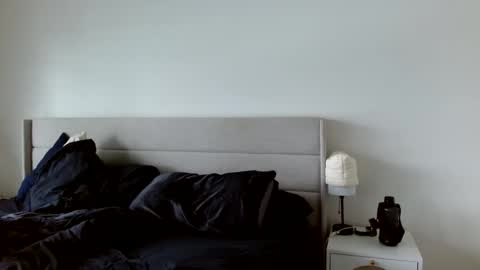 Yoshi online show from March 17, 2026, 6:33 pm