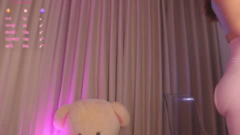    online show from April 21, 2026, 11:40 pm