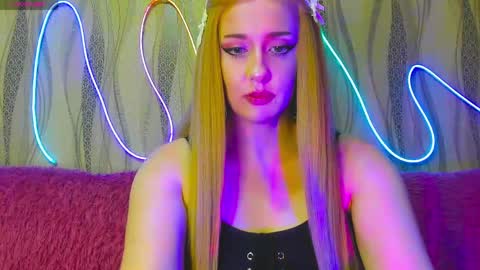 Snapshot of therosesweet chatting on June 1, 2026, 6:42 pm Rose online show from June 1, 2026, 6:42 pm