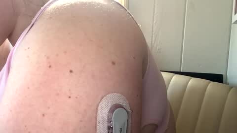 Snapshot of thesashadomme chatting on October 1, 2025, 6:47 pm The Sasha Domme online show from October 1, 2025, 6:47 pm