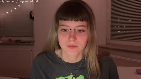 LISA                                            online show from April 18, 2026, 7:58 pm